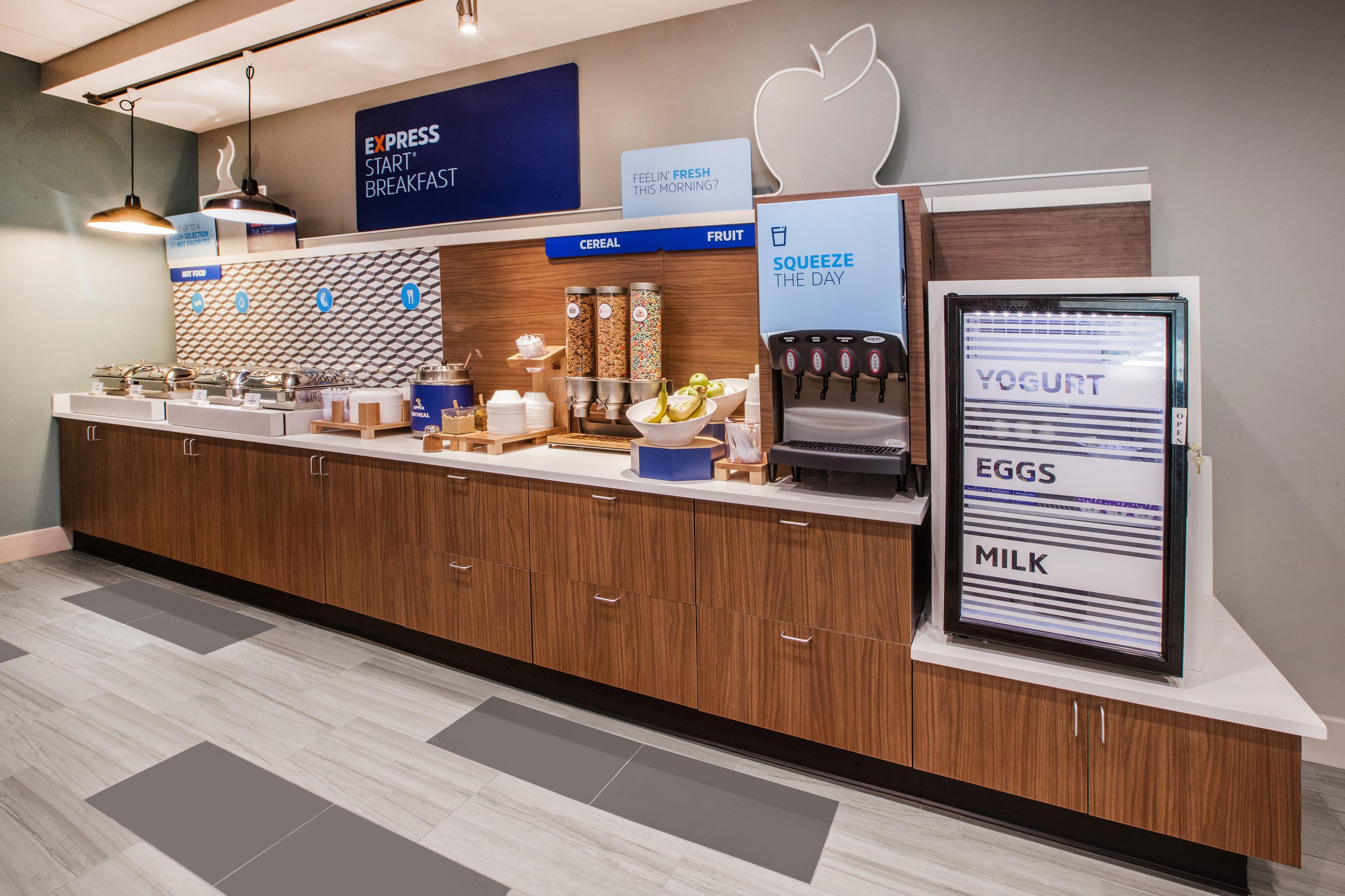 Holiday Inn Express & Suites Chesapeake By Ihg Exterior foto